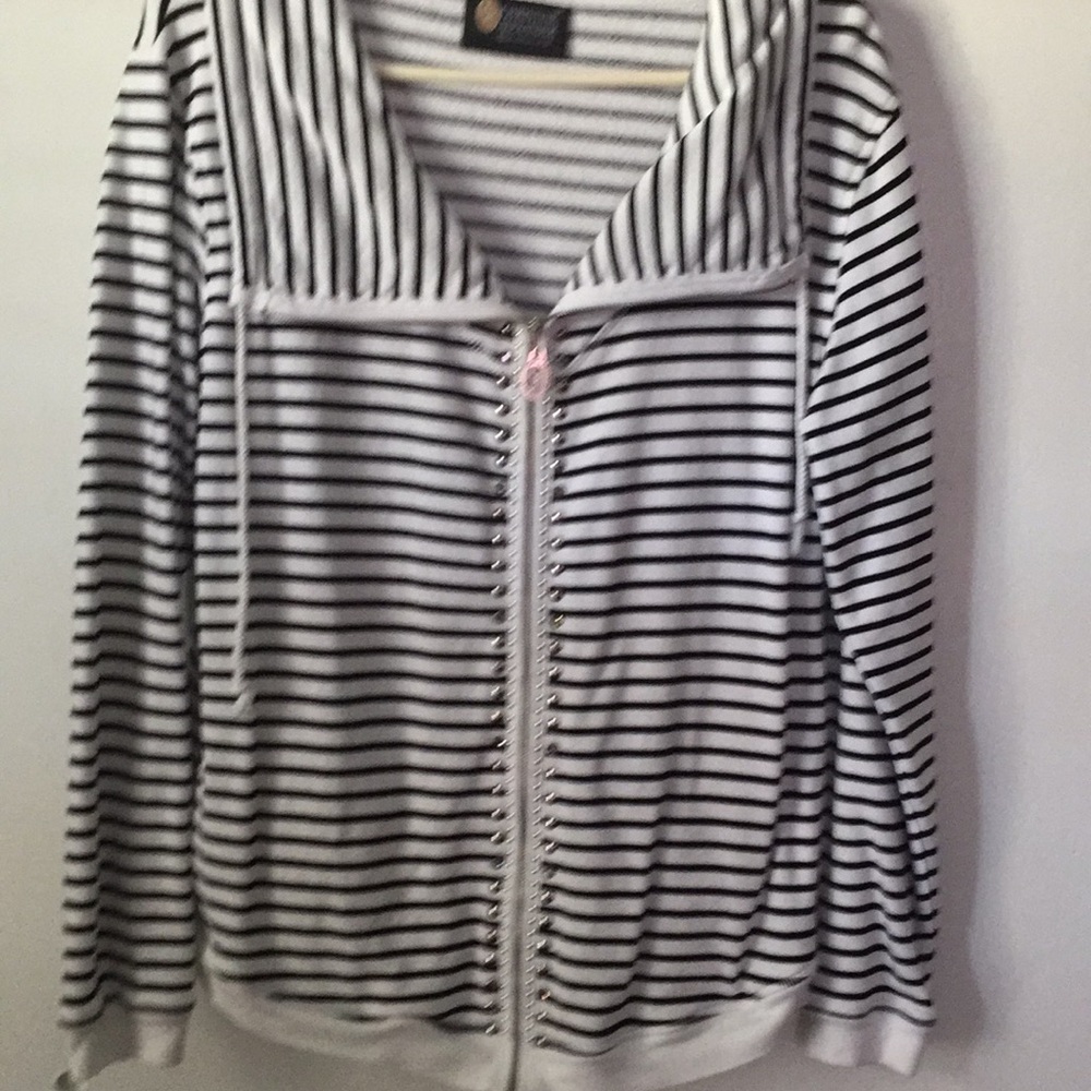 Zip up sweat shirt